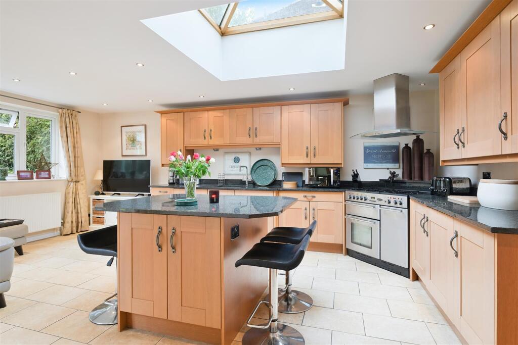 GROVE LODGE- (10).jpg