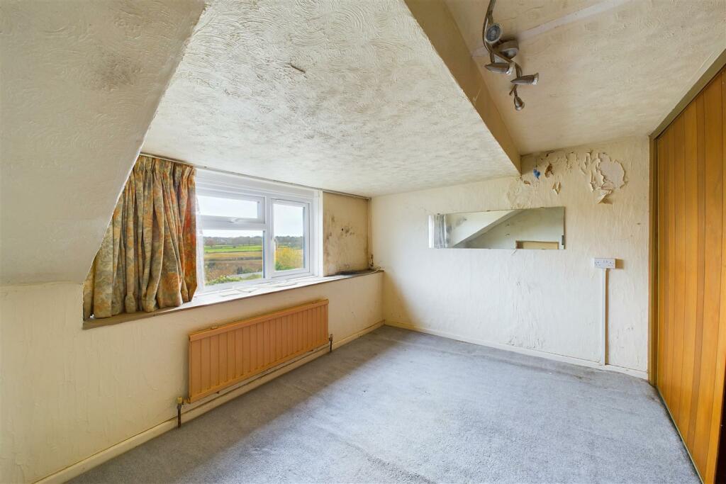 7 The Grove, Wraxall, North Somerset BS48 1LW | Fr