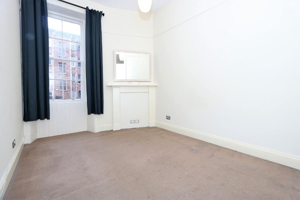 12_16378476672658.JP