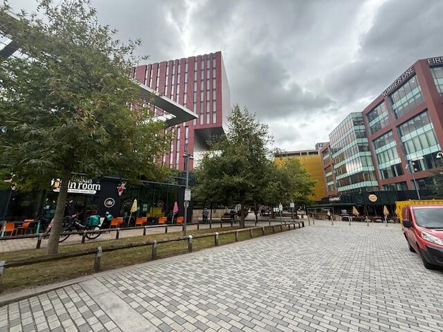 Neighbouring Amenities