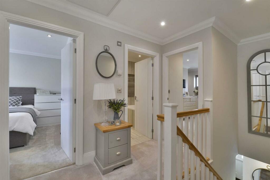 8 Alder Grove (6)-1920.jpg