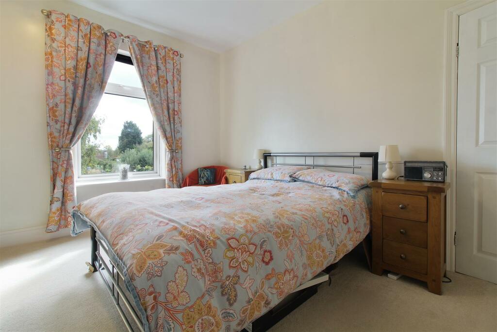 Bedroom 2.jpg