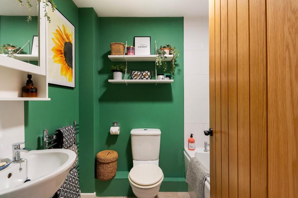 0B5TCPY - Bathroom D.jpg