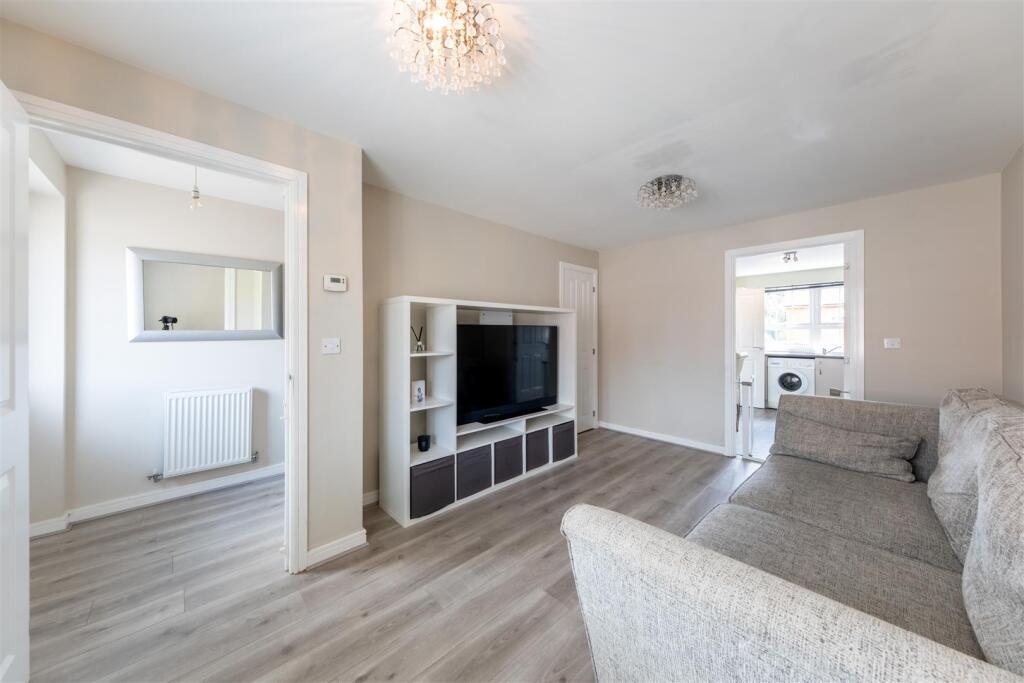 19 Hazelhurst Way-006.jpg