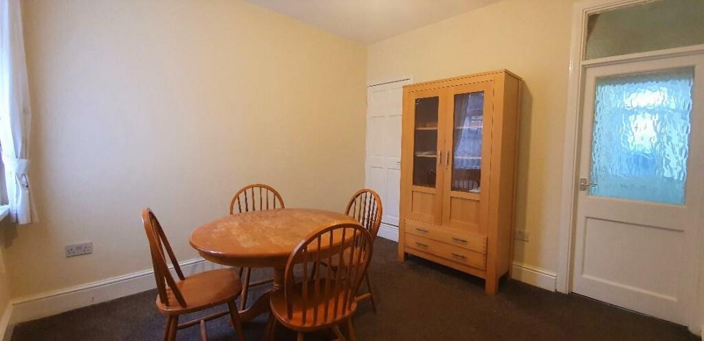Dining Room.jpg