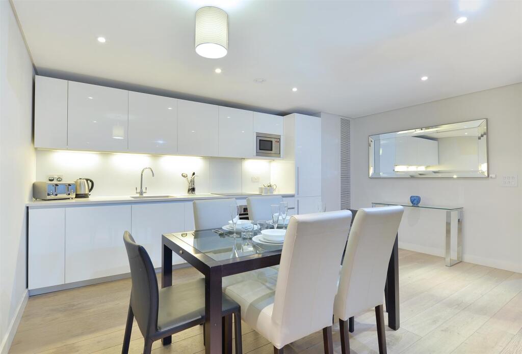 Kitchen / Dining