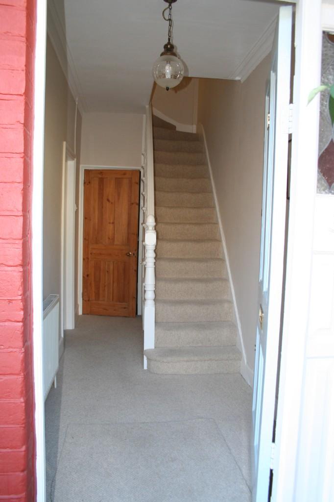 HALLWAY/STAIRS