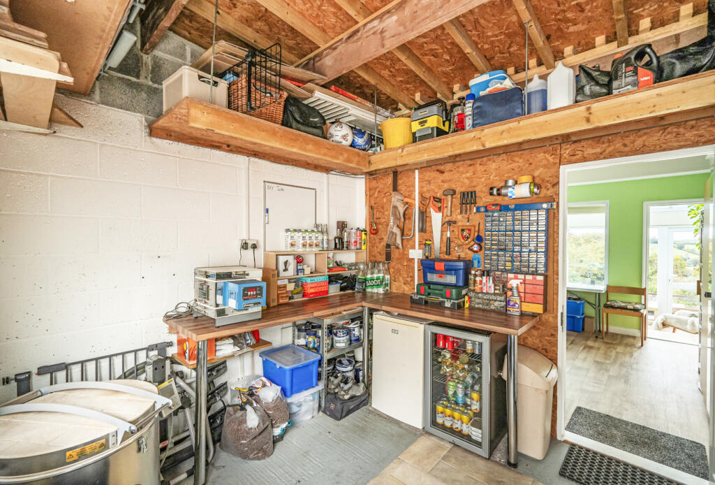 1354156-12-68c437...