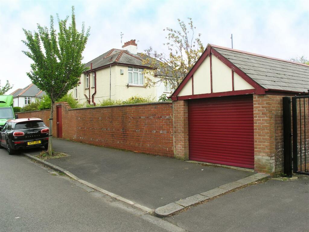 Tandem Double Garage