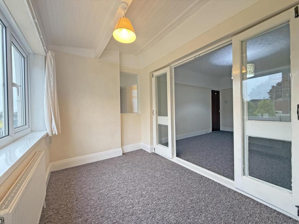 Seacroft Road 14 - Dining Area 2.jpg