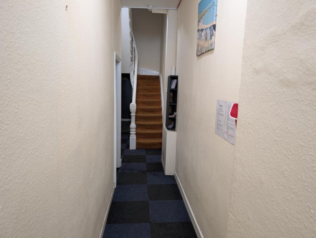 Downstairs Hall 12 South Street T202509261455.jpg