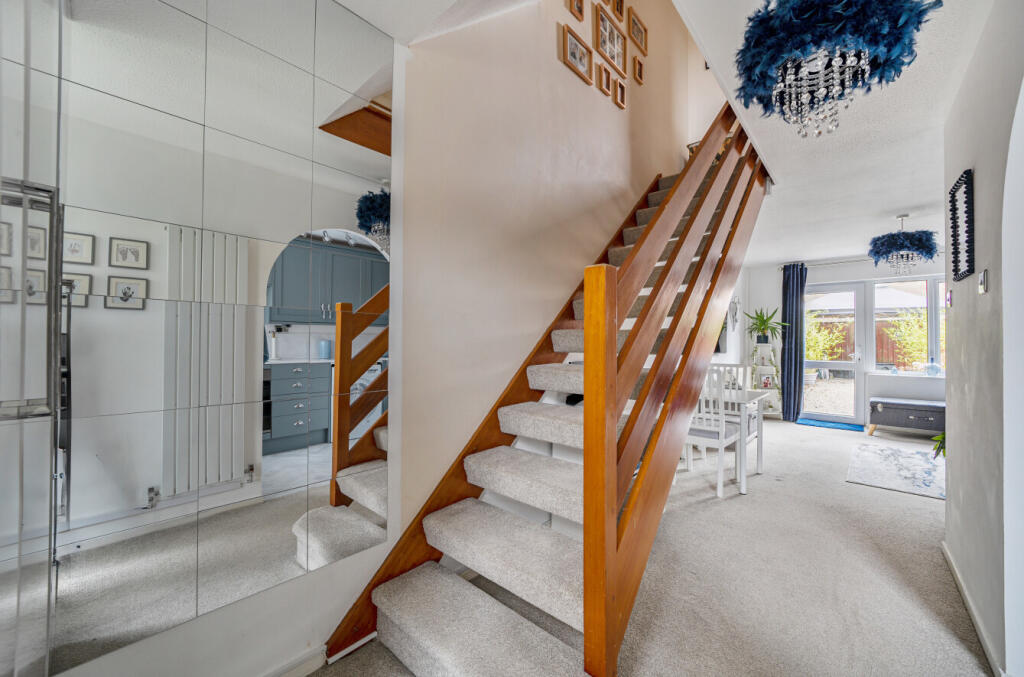 1330109-10-688784...