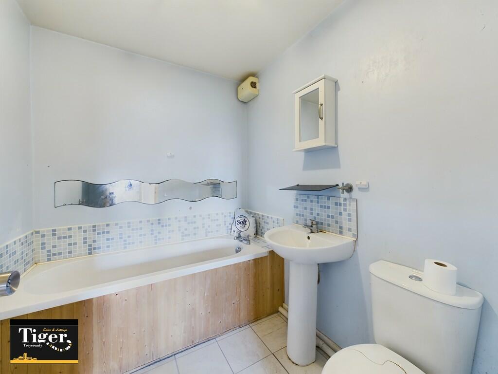 CAM03440G0-PR0124...