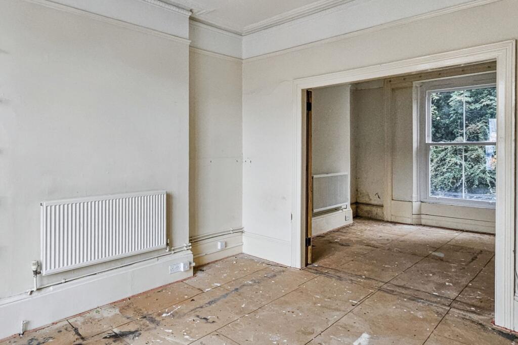 3B Stanlake Villas, Shepherd's Bush, London, W12 7EX