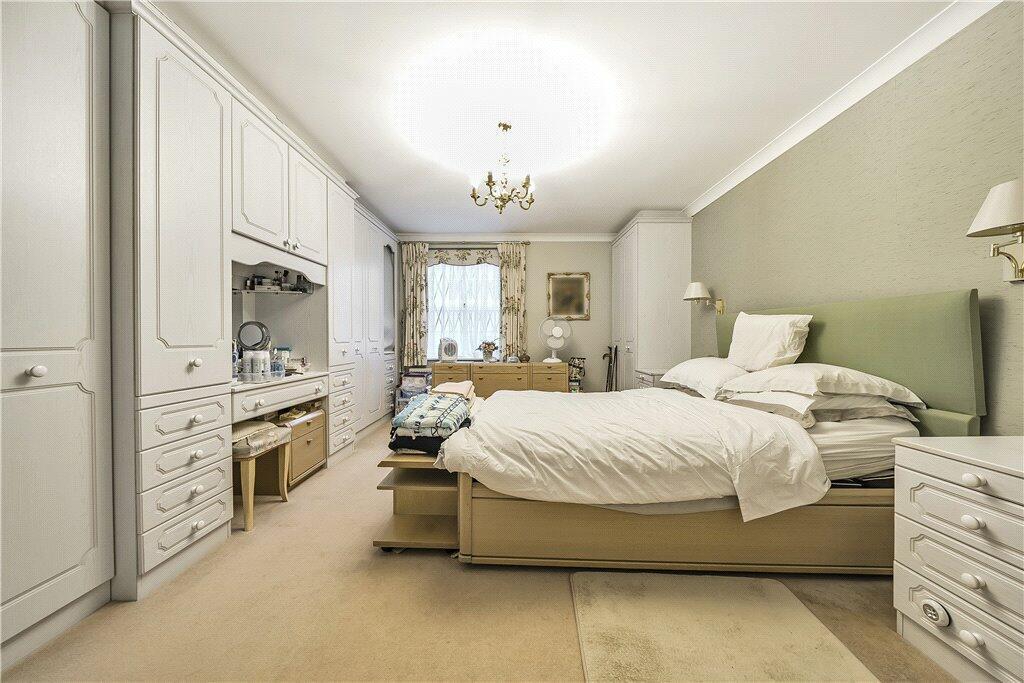 Davidson Frost-Wellings, DFW, Lancaster House, Bed