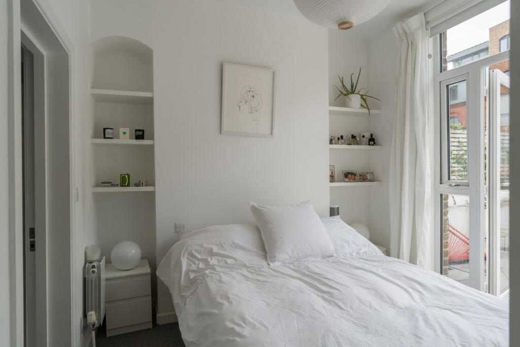 305618 - 471HarrowRoad_HighRes-14.jpg