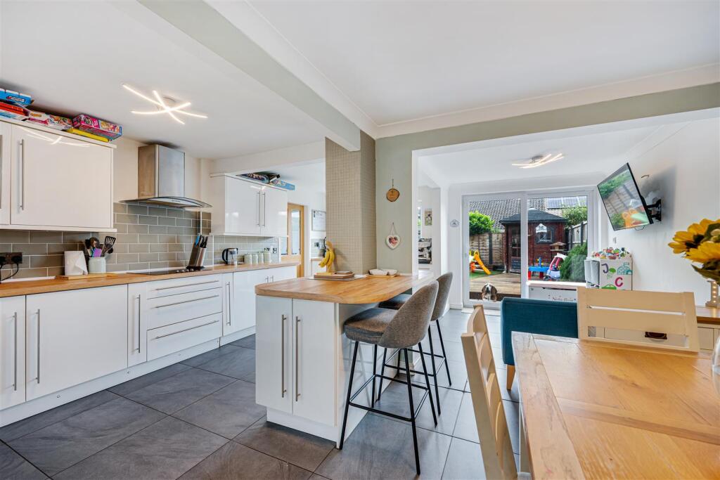 Open plan kitchen-diner family room