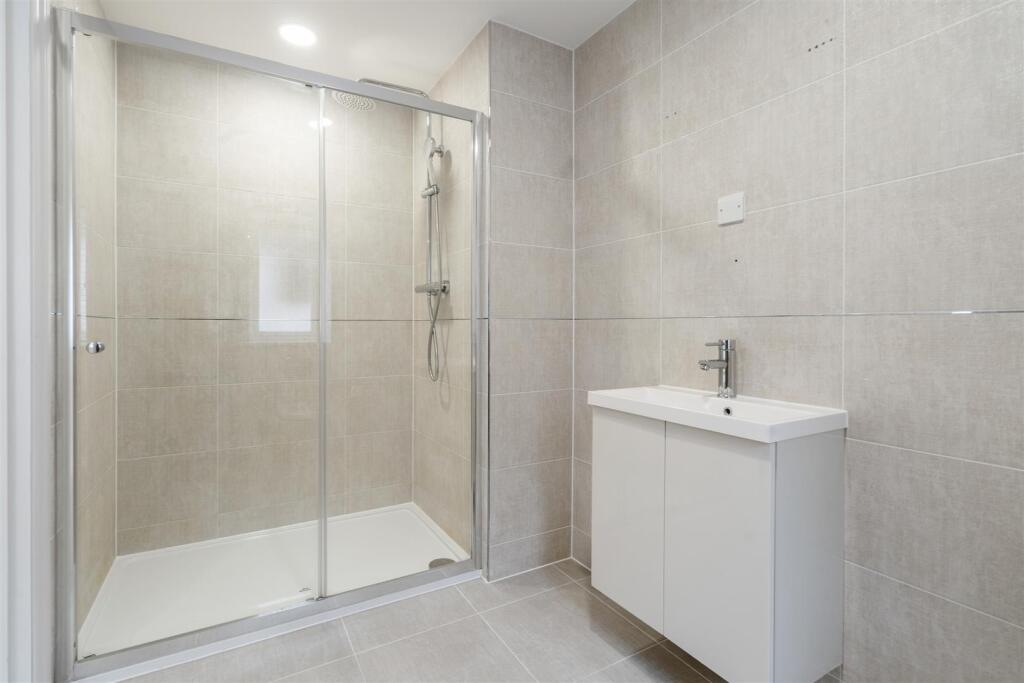 68 Alberbrook Road Solihull_23.jpg