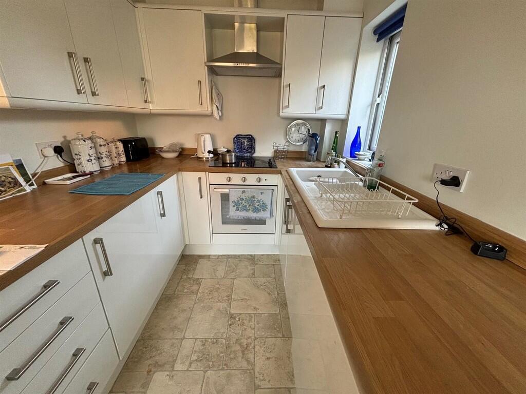 efAggdt9G0Cqv0JVQ...