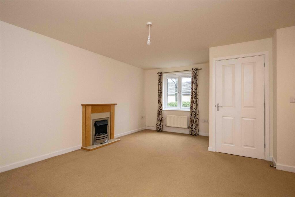 181225  Freestone Way Corsham    007.JPG