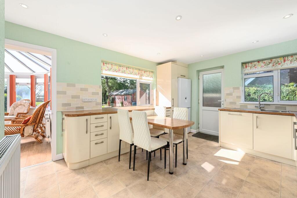 Kitchen/Breakfast Room