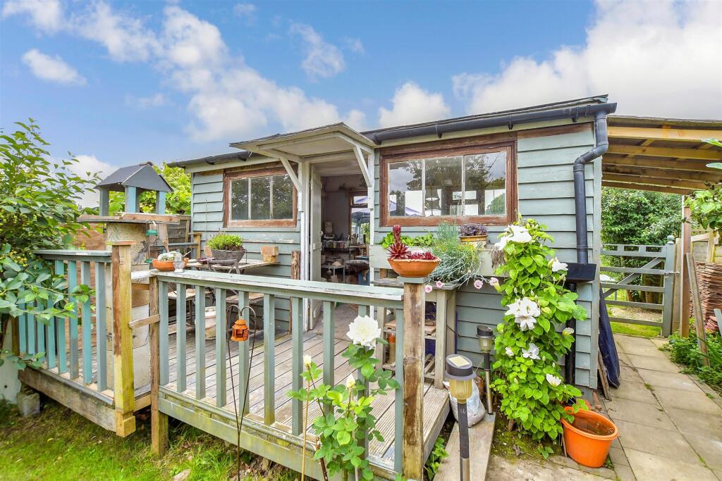 Workshop/Outbuildings