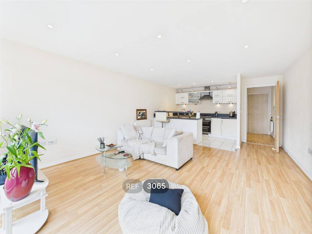 Kitchen / Living area