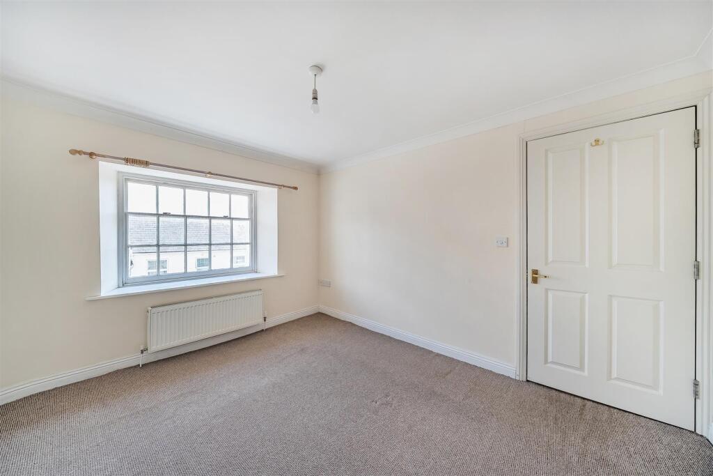 1300046-8-682ded21df1a6-ARW1300046-8-682ded21df1a6