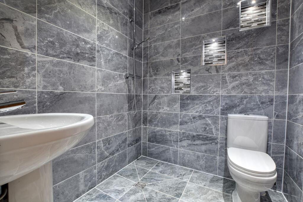 wet room.jpeg