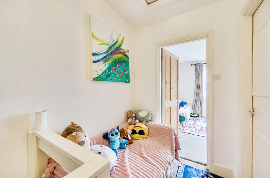 1363058-7-68e6e03...