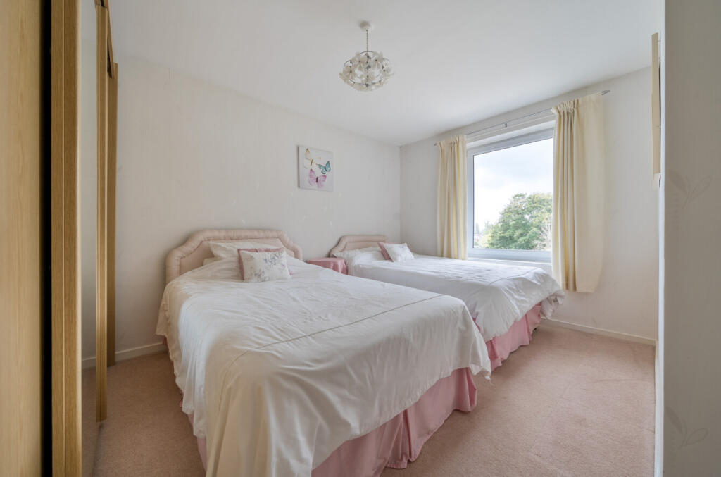 1346905-16-68b5a7...