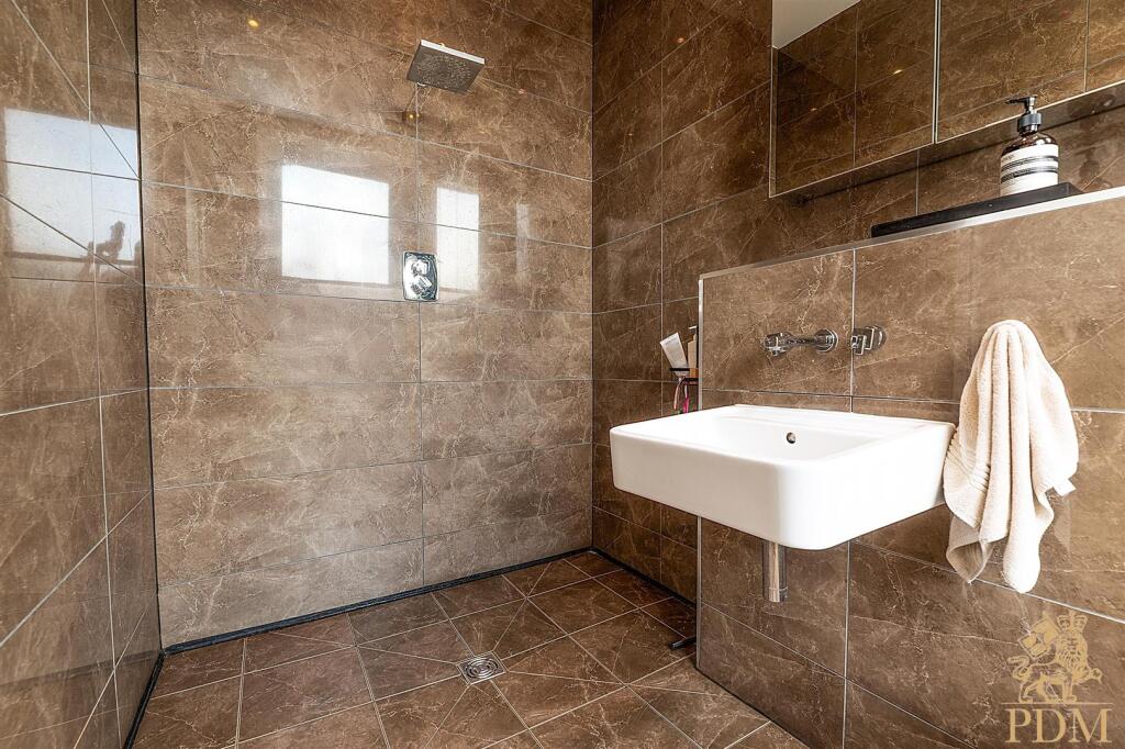 Apt 2, 14 Magdala Rd Mapperley (24 of 34).jpg