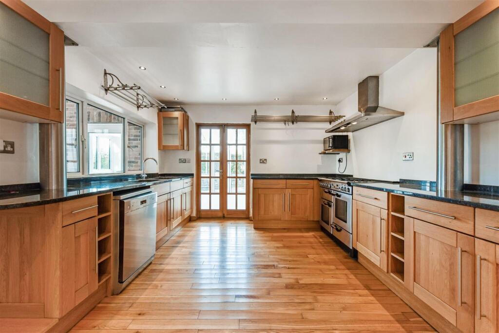 Kitchen/Breakfast Room