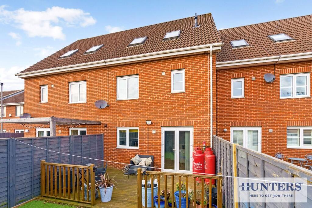 86506_17 Maple Drive North (26) - Copy_low.jpg