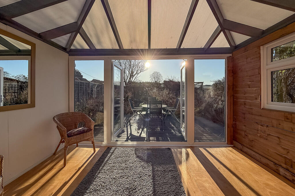 28PlayfieldClose-...