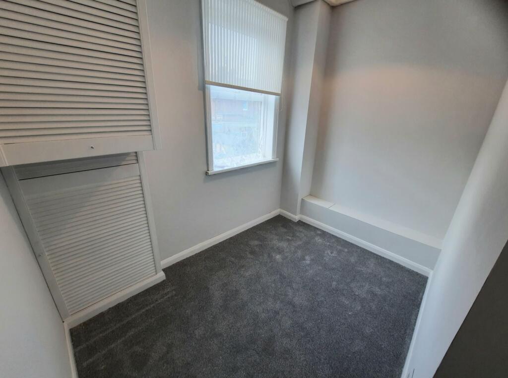 Bedroom 2/ Study