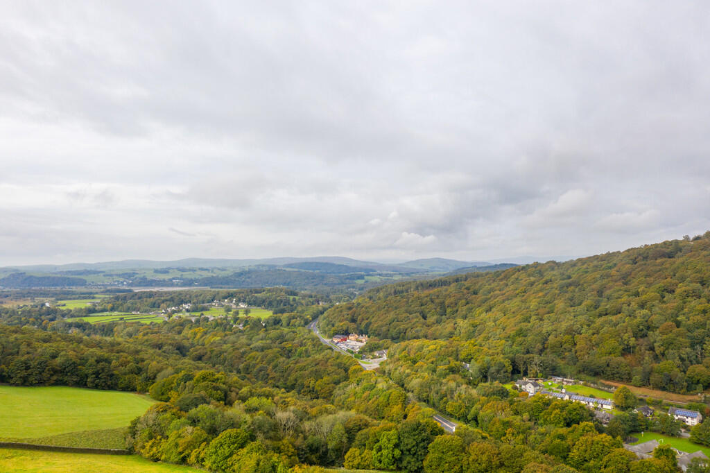 View along the Va...