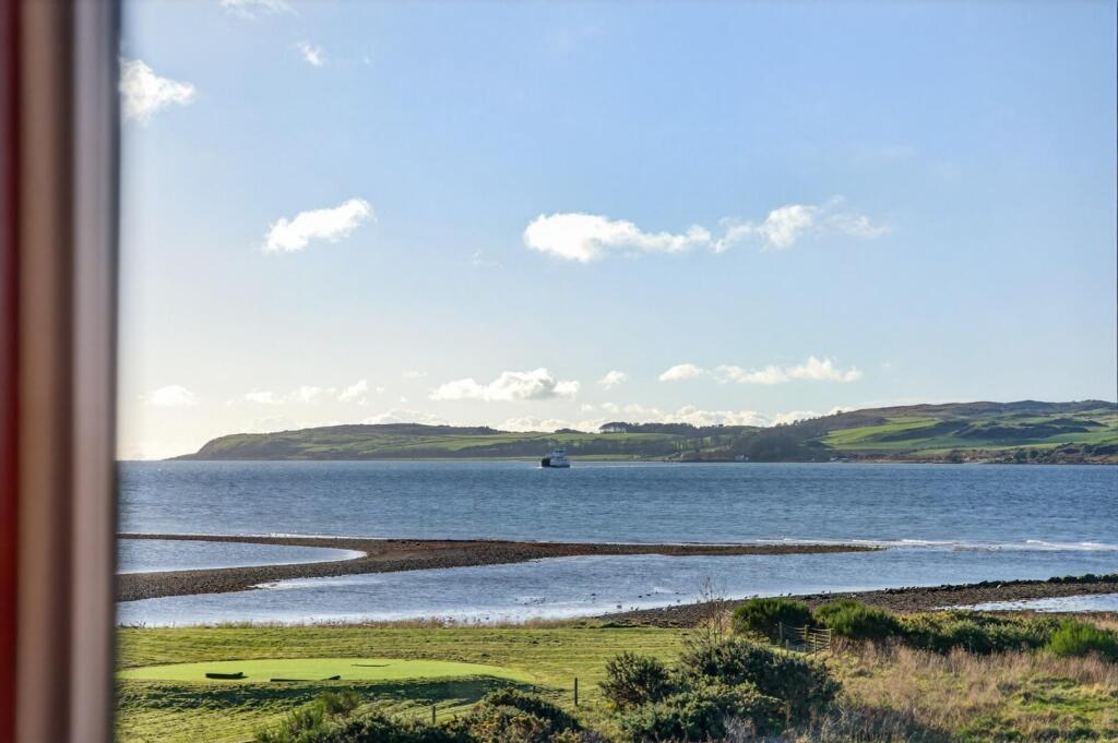 8 buchanan street, largs_21.jpg