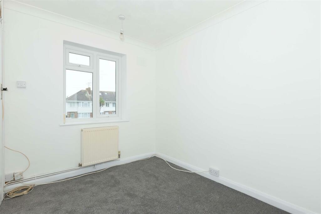 91 Ardingly Drive_2.JPG