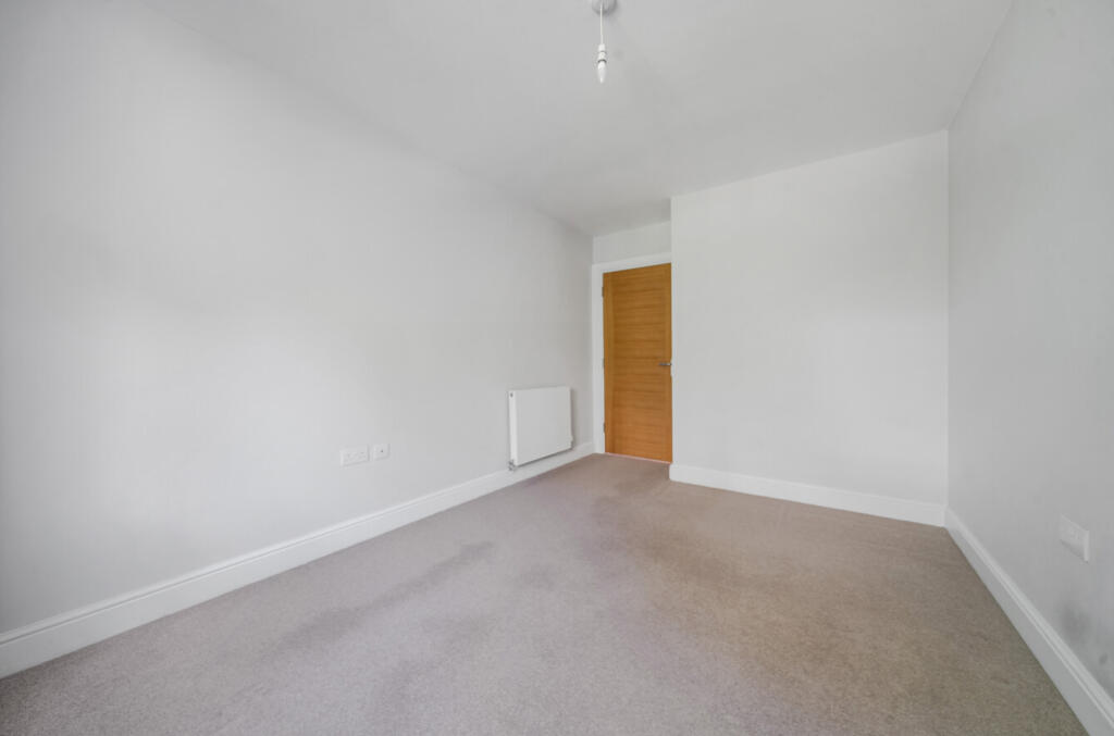 1346848-15-68bebc...