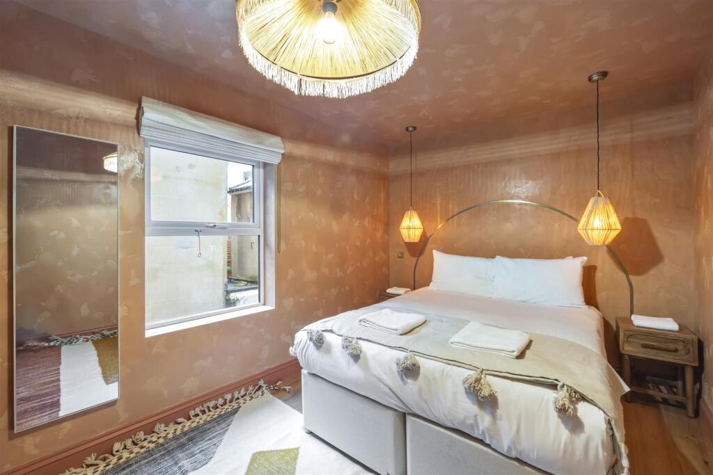 First Floor Flat-002.jpg