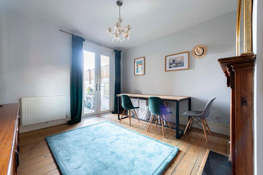 Dining Room (2)