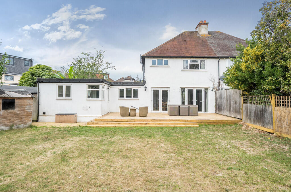 1333982-4-68ad88b...