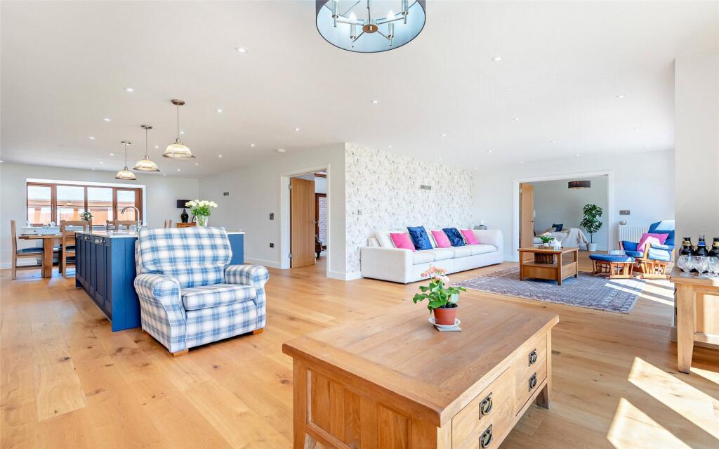 Kitchen/Dining