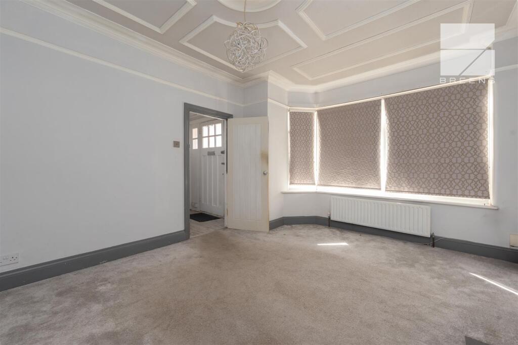 46 Whitehall Gardens_0003.jpg