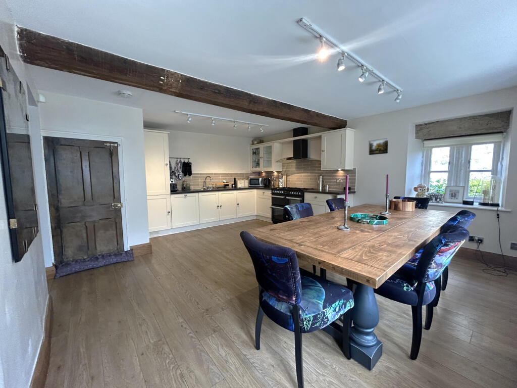 Dining/Kitchen