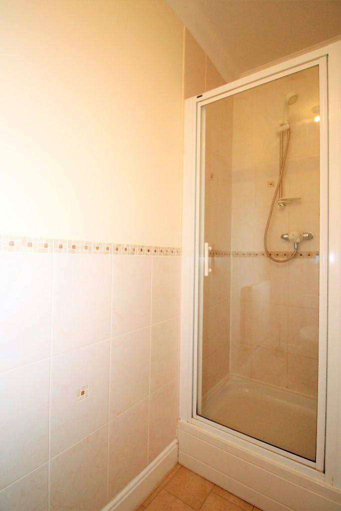EN SUITE SHOWER