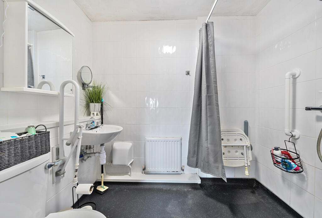 24-681b386236680-...