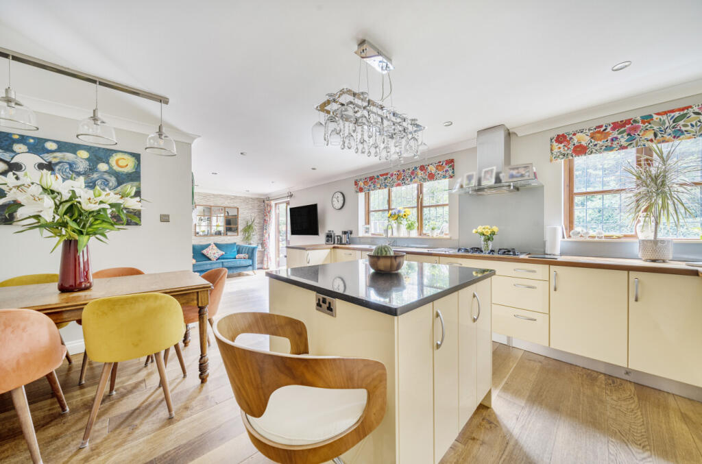 1326749176878f5cd85c56