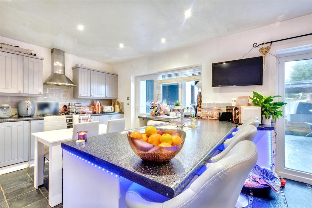 Kitchen Diner_2.jpeg